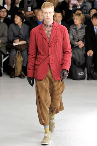 Look 26